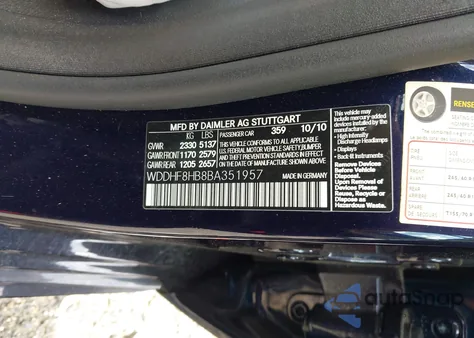 2011 Mercedes-Benz E 350 4Matic z USA, uszkodzony, nr VIN WDDHF8HB8BA351957